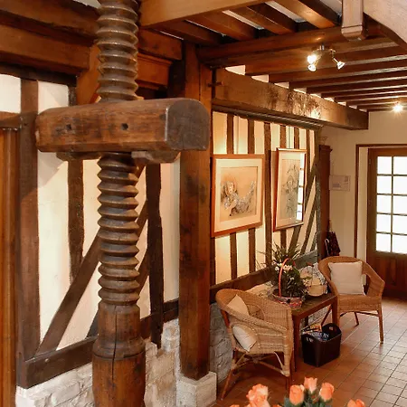 Domaine De La Mesange Bed and breakfast 3*